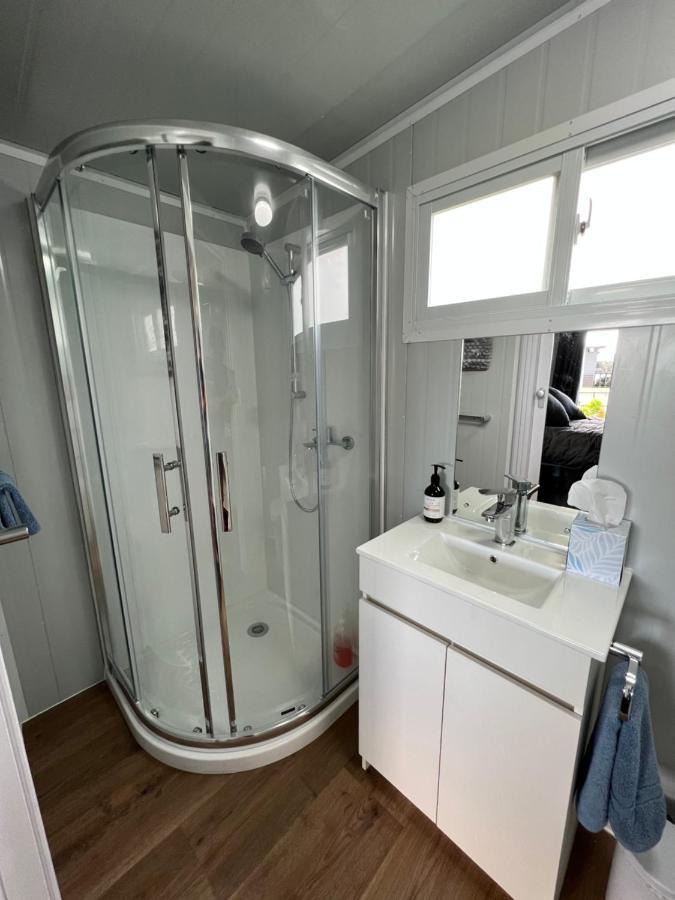 Raglan Seaview Cabin Kültér fotó